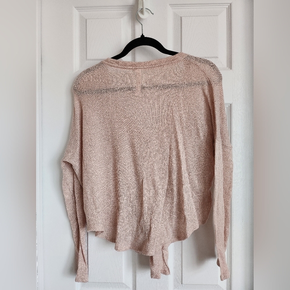 Aritzia Taurus long sleeve The Group by Babaton size xs - Picture 5 of 7